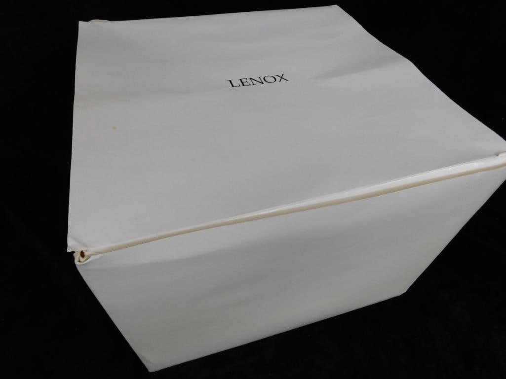 Lenox Porcelain Frog Jardineire - Original Box - 6" x 9.5" - 10