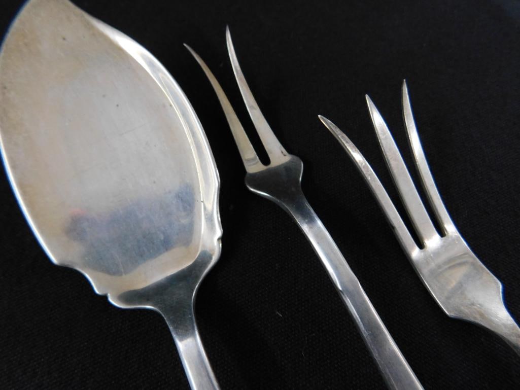 Sterling Silver - 2 Forks and a Server - Lotus Pattern - Monogrammed - 75 Grams - 3