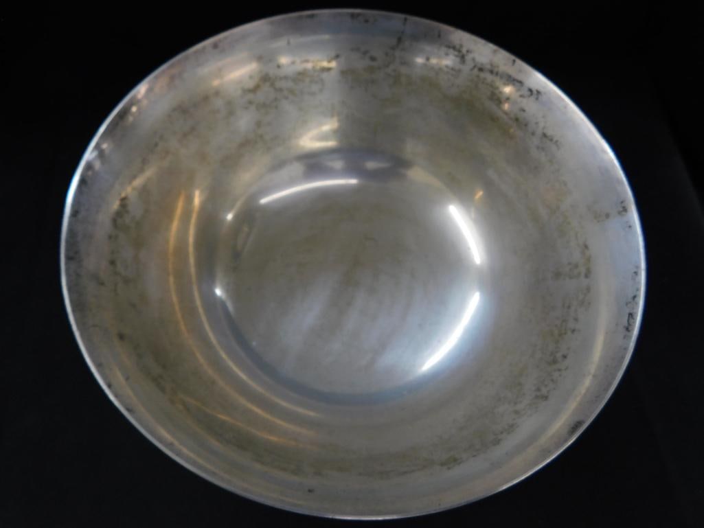 Sterling Silver - Lunt 8" x 4.25" Bowl - Dent on Foot - 590 Grams - 2