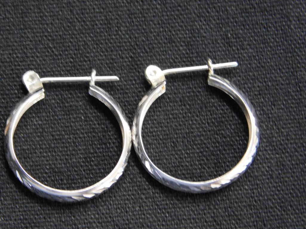 14K White Gold - Pierced Hoop Earrings - 1.74 Grams - 4