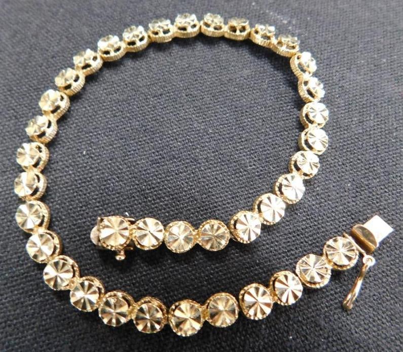 10K Yellow Gold - 7.5" Bracelet - 6.16 Grams: Gold Was XRF Tested - See Photos For Description and Condition