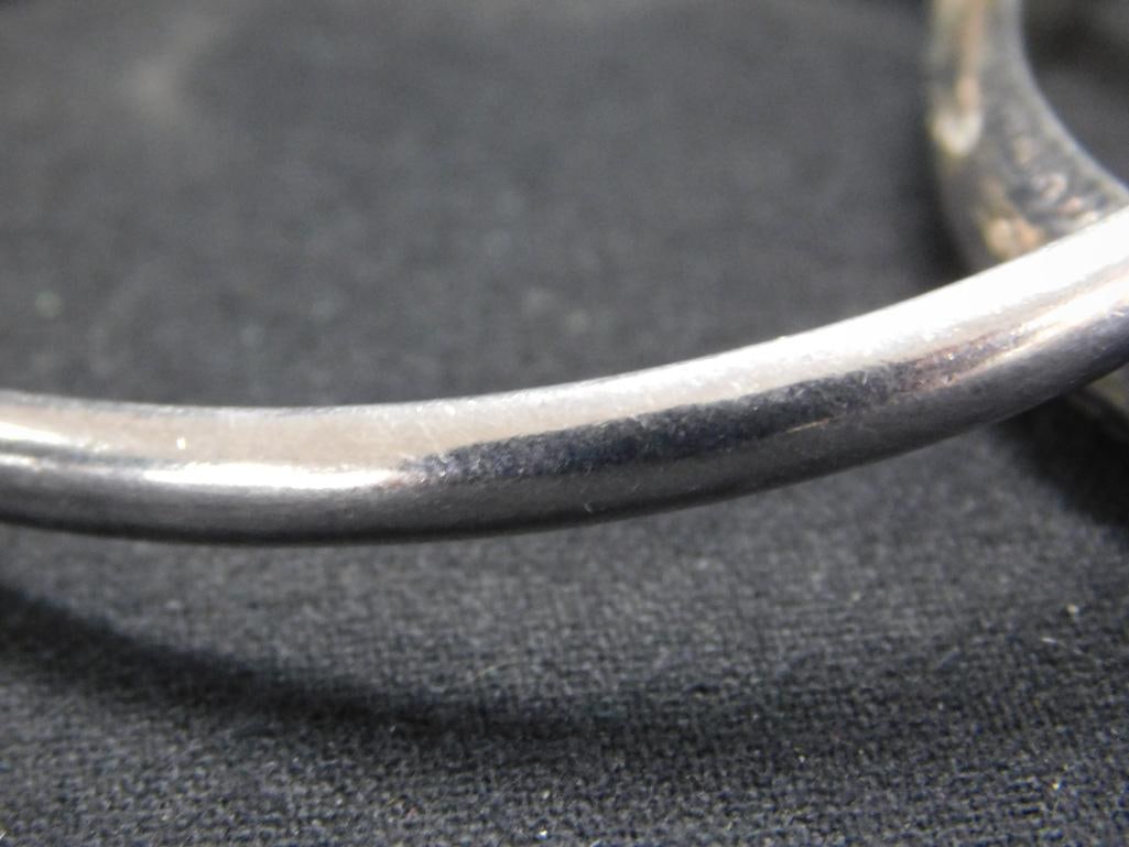 Sterling Silver - Pair of Bangle Bracelets - 18.09 Grams - 3