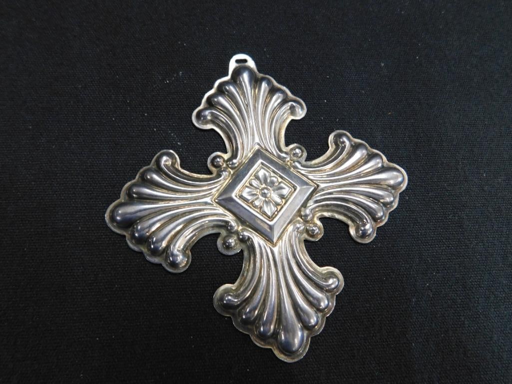 Sterling Silver - 1973 Reed and Barton Cross Ornament - 16.56 Grams - 5