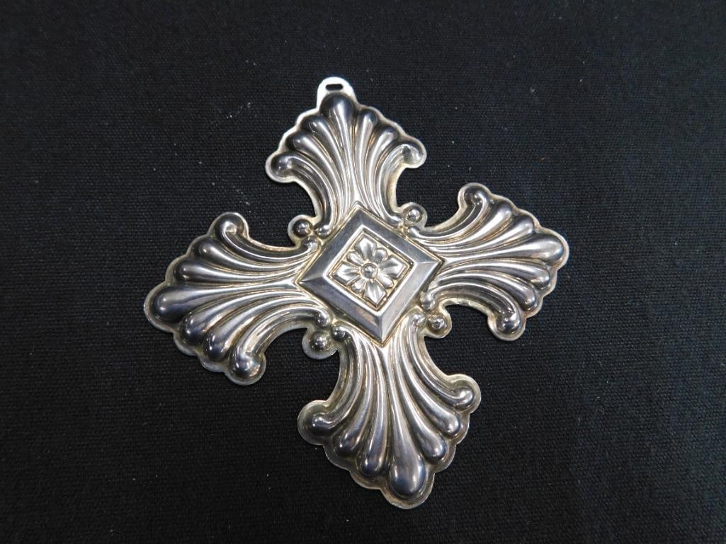 Sterling Silver - 1973 Reed and Barton Cross Ornament - 16.56 Grams - 6
