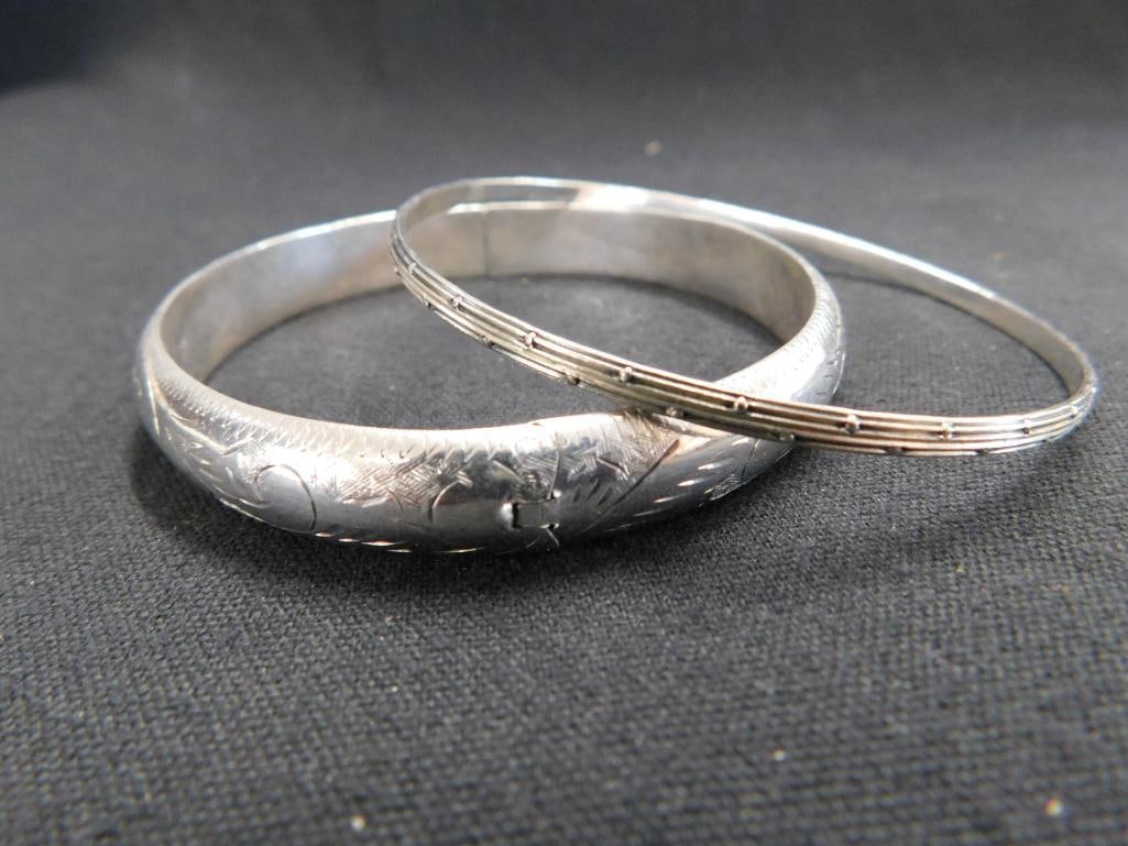 Sterling Silver - Pair of Bangle Bracelets - 21.42 Grams - 7