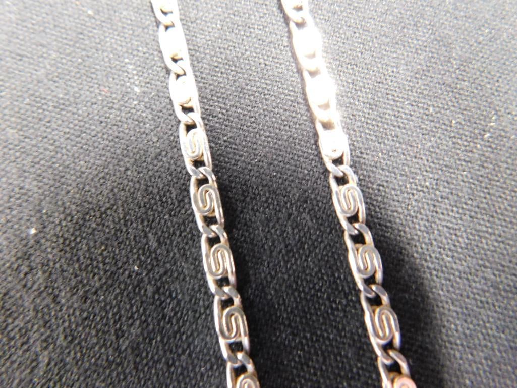 Sterling Silver - 18" Necklace - 11.68 Grams - 4