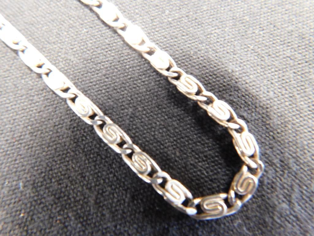 Sterling Silver - 18" Necklace - 11.68 Grams - 6