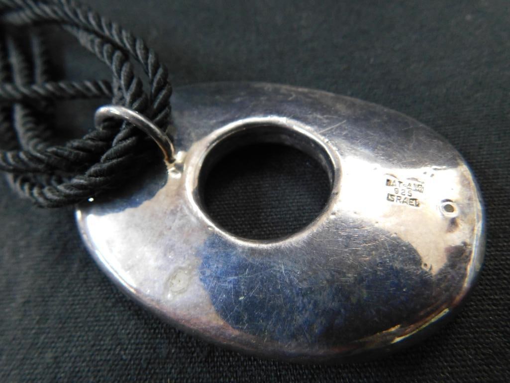 Sterling Silver - Pendant Necklace with Cloth Chain - 27.04 TW - 3