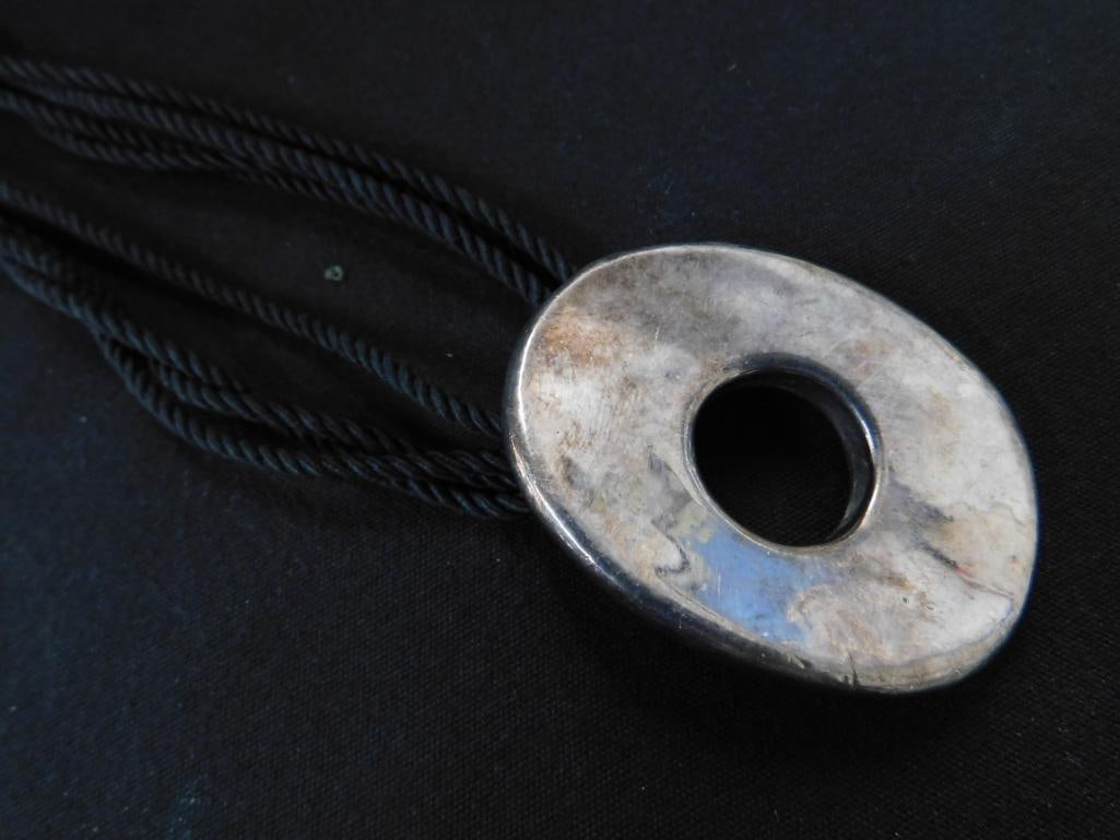 Sterling Silver - Pendant Necklace with Cloth Chain - 27.04 TW - 7
