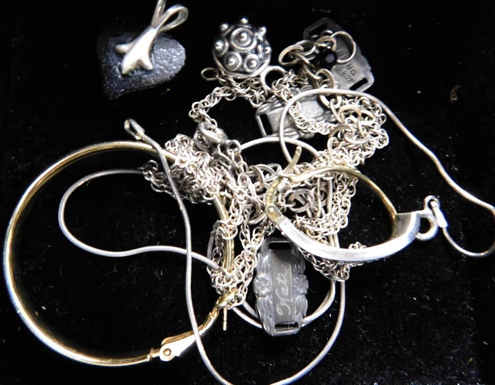 Sterling Silver - Scrap - 22.51 Grams TW: See Photos For Description and Condition