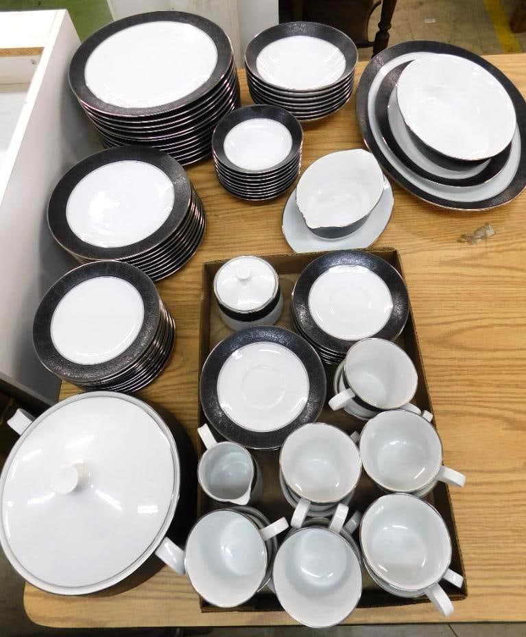 82 Piece Noritake China Set - Mirano Pattern - Not Complete Set: See Photos For Description and Condition