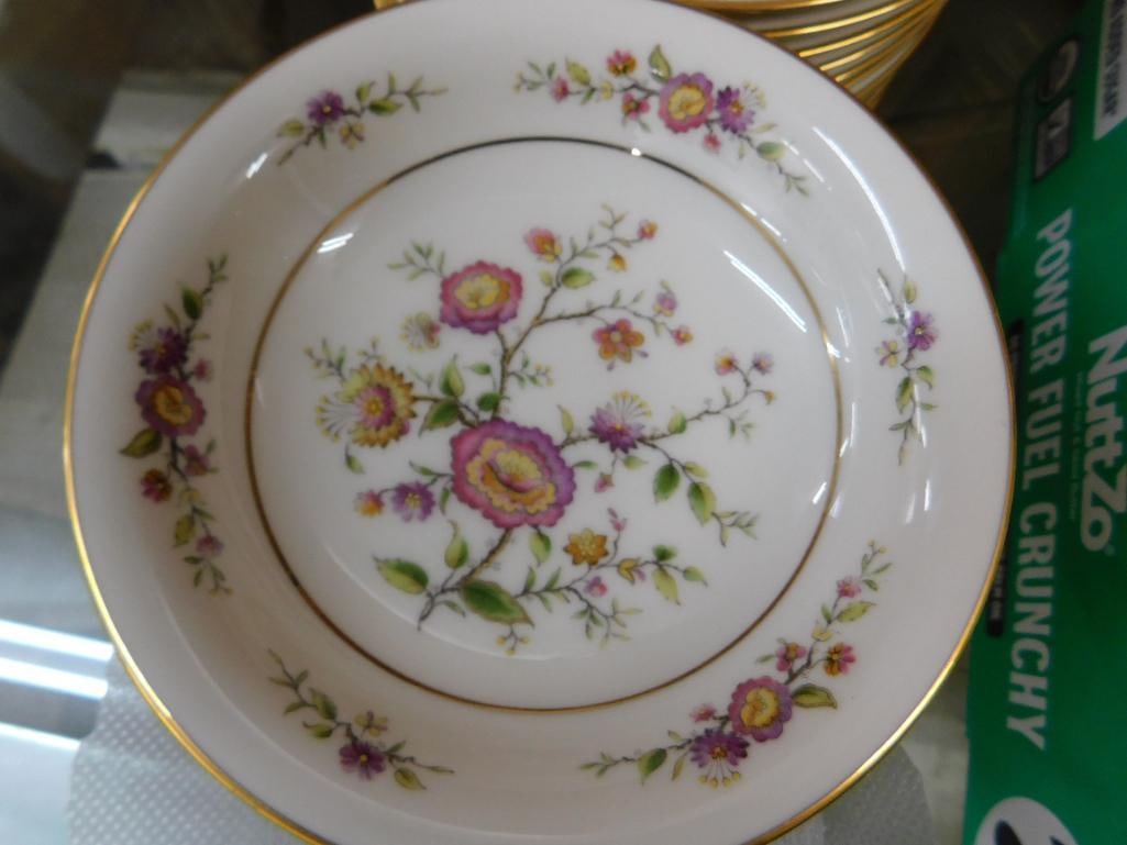 104 piece Noritake China Set - Asian Song Pattern - Service For At Least 12 - 2