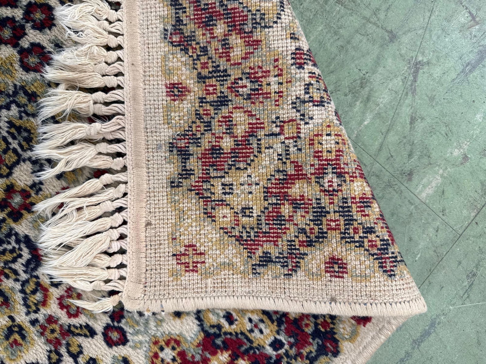Area wool rug - 5