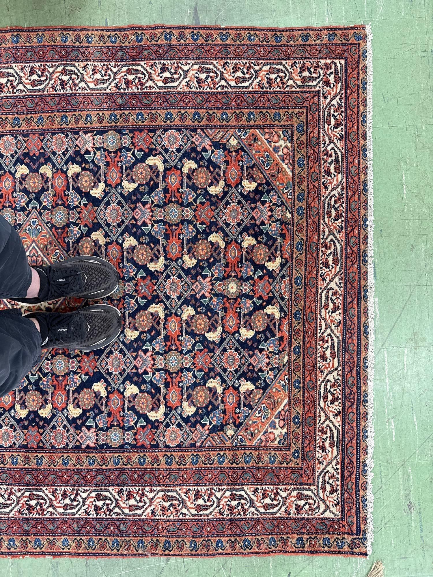 Area size Persian wool rug - 6'3" x 4'10" - 4