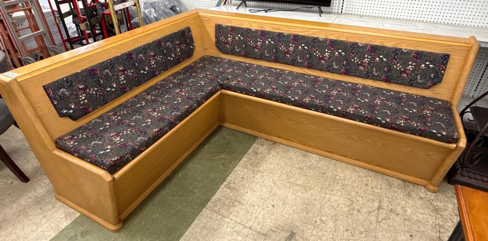 Corner Oak bench with storage: With upholstered cushions and storage compartments. 610 x 63 x 31