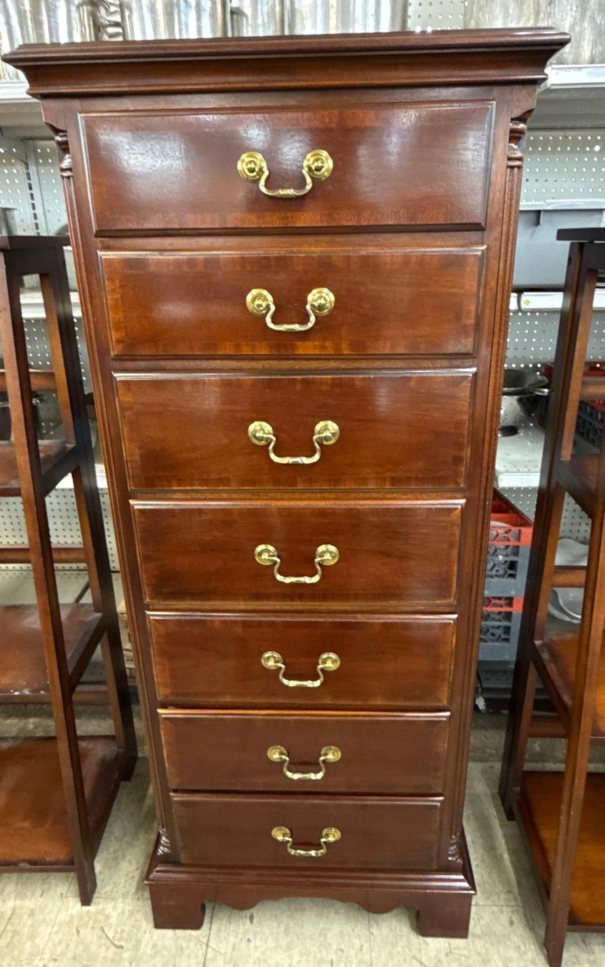 seven drawer wooden lingerie chest (1 of 6)