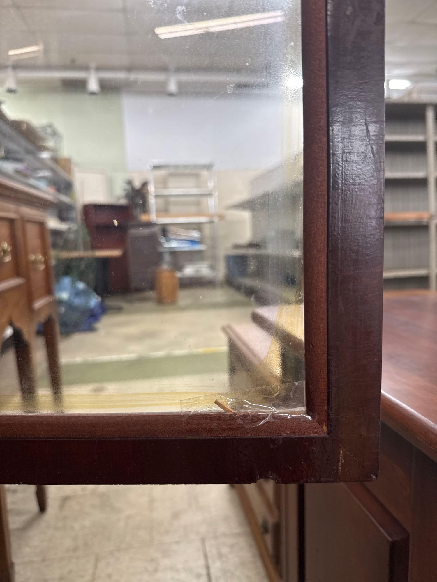 early 20th century mahogany China cabinet - 4