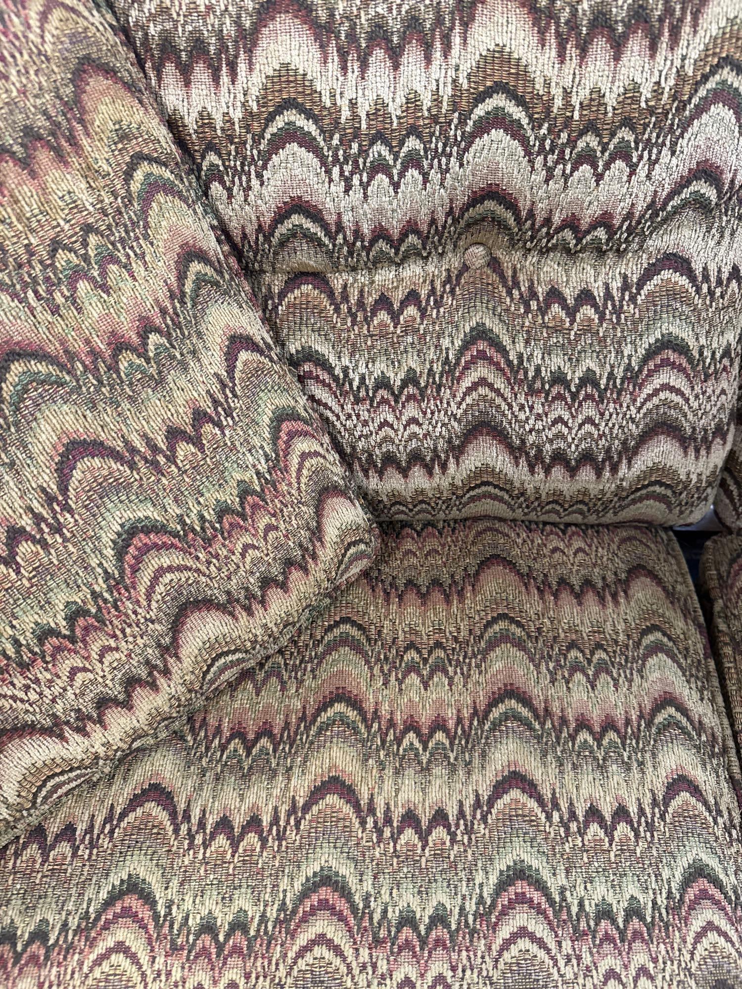 1970s carved wooden loveseat - 4