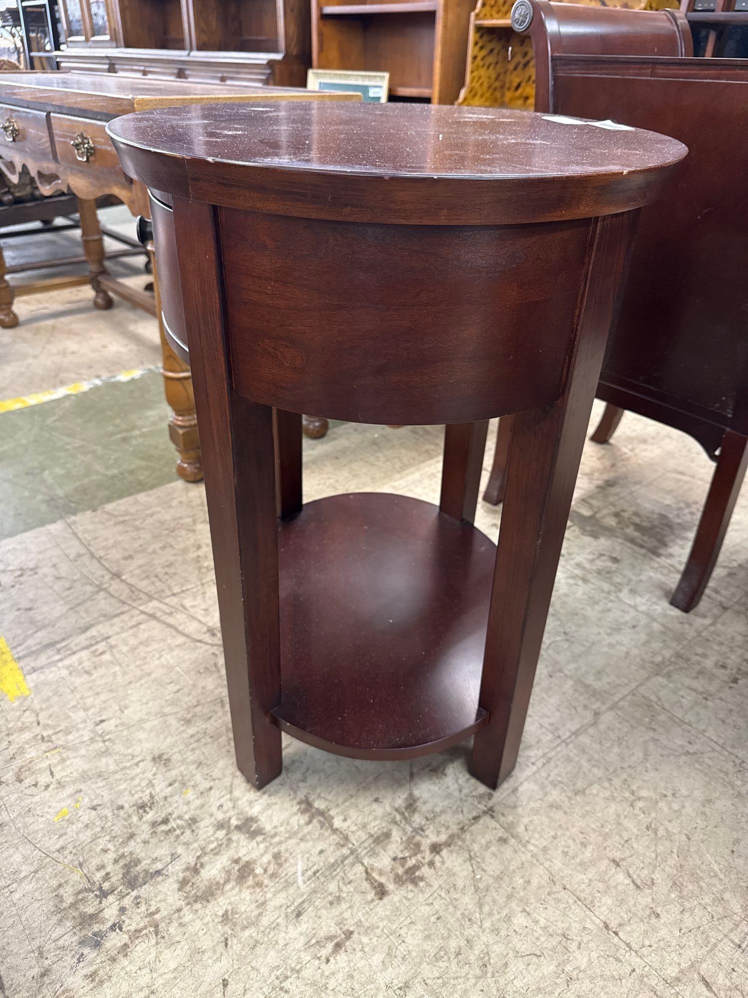 mahogany oval side table - 3