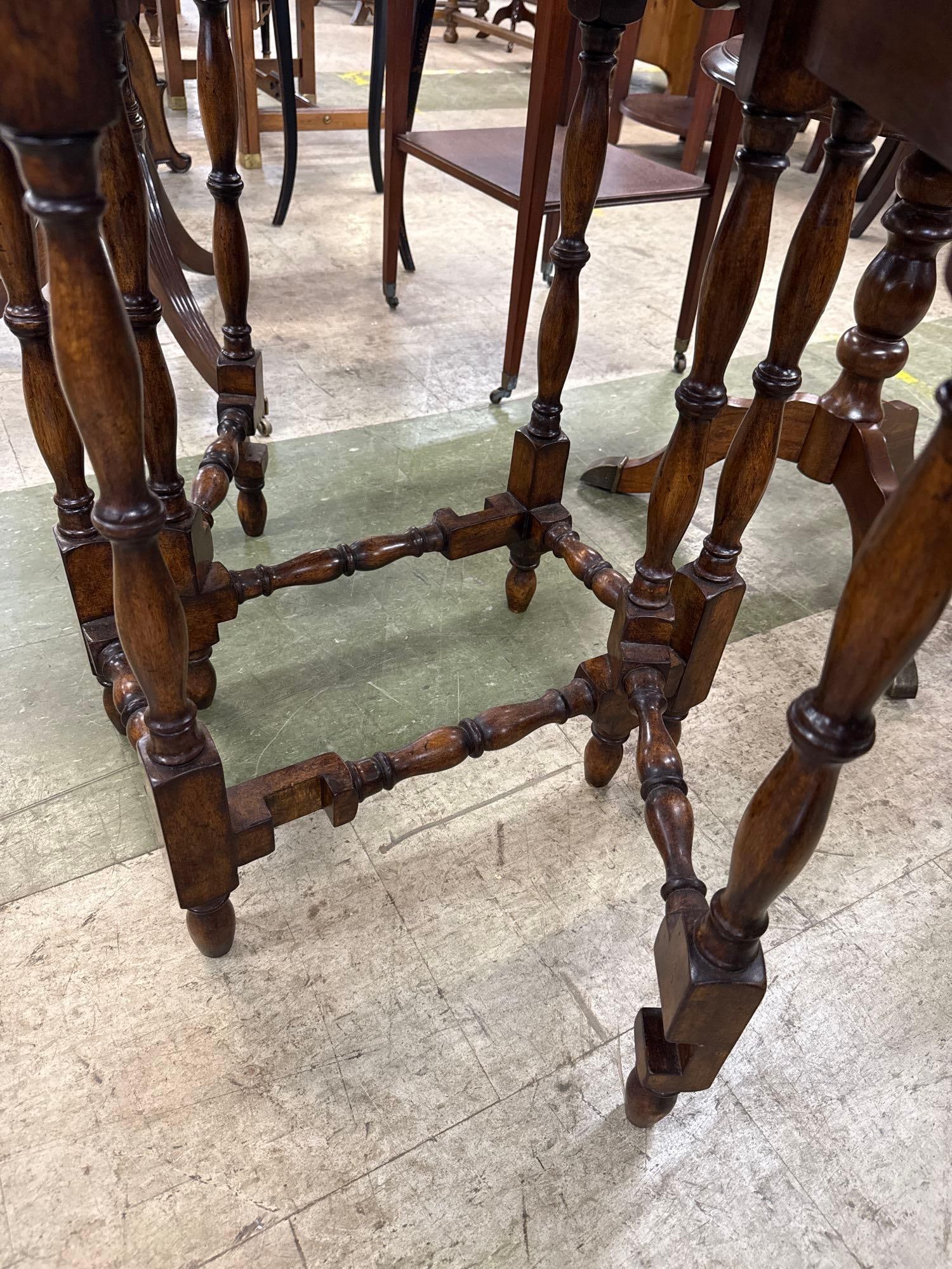 oval double gate leg Lloyd Buxton side table - 5