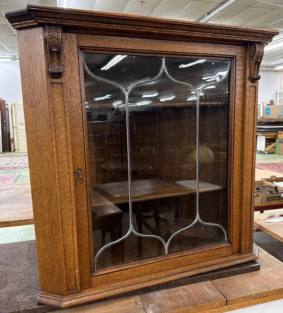 Victorian oak corner wall shelf (1 of 4)
