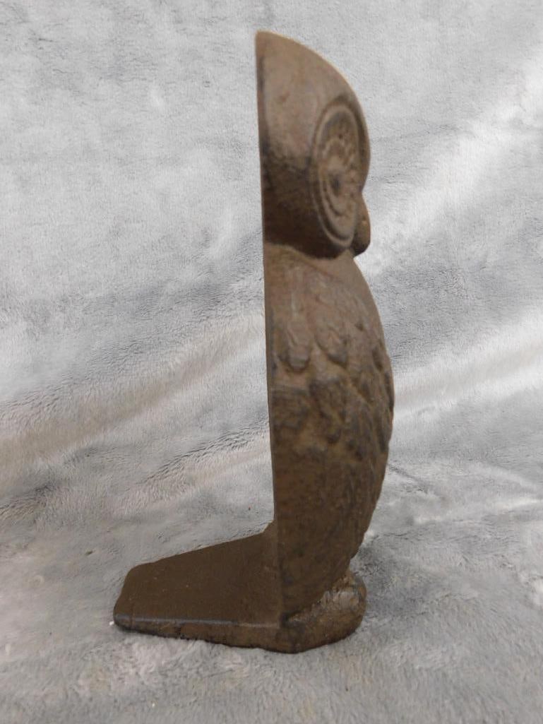 Cast Iron Owl Door Stop - 6.75" x 4" x 3.25" - 2