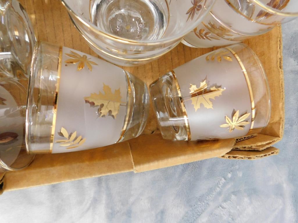 Group of 18 Mid Century Gold Highlighted Glasses - 4 Rocks - 14 Tumblers - 4