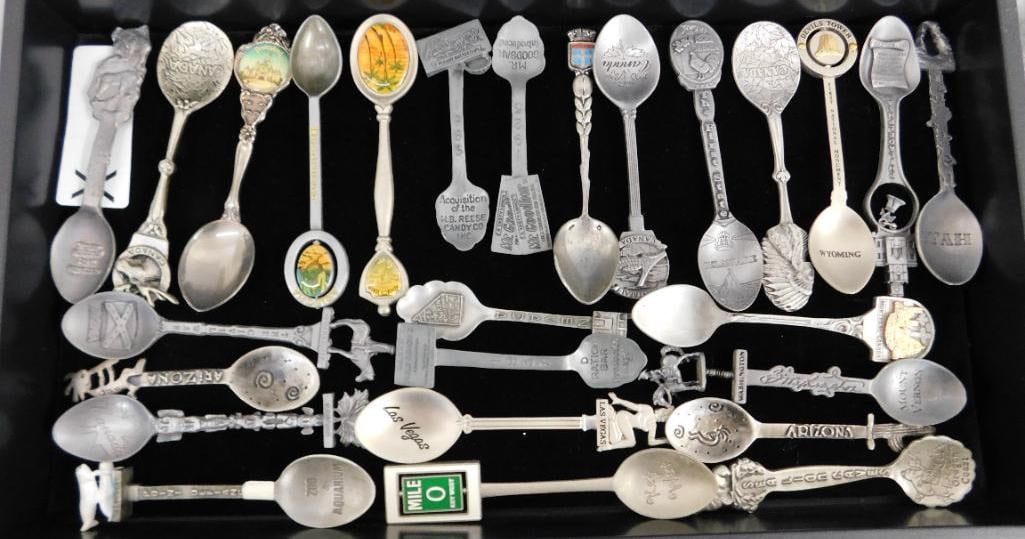 Tray Lot of 26 Pewter Collectible Souvenir Spoons (1 of 10)