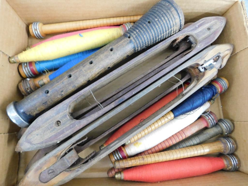 Box Lot of Vintage Spools and Loom Shuttles: See Photos For Condition and Details