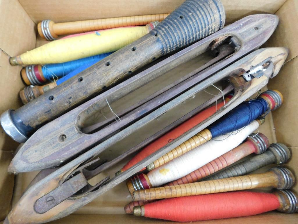 Box Lot of Vintage Spools and Loom Shuttles - 7