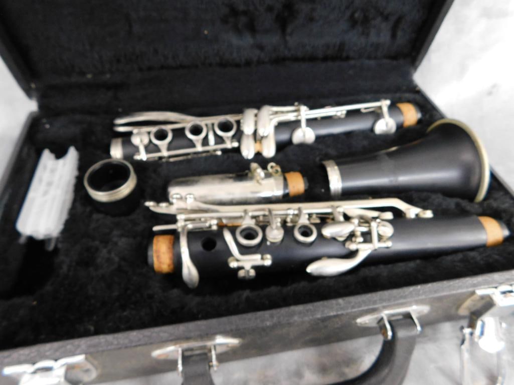 Alpine Clarinet - Original Case - 9