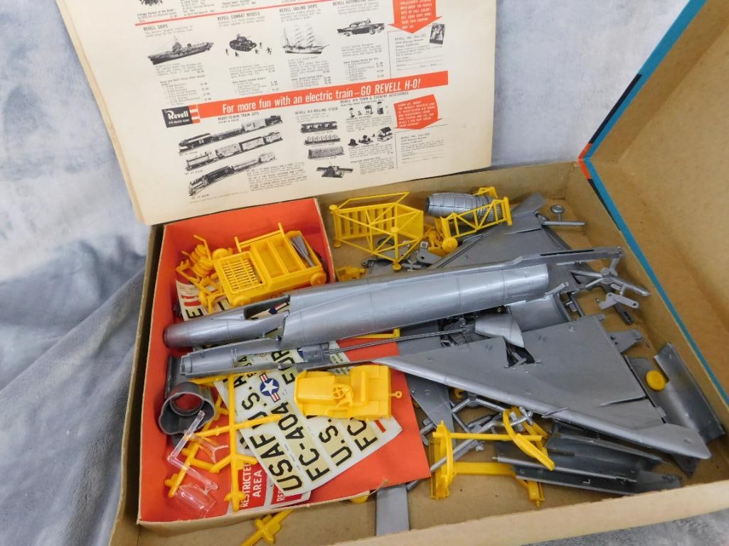 Group of 4 Vintage Plastic Models - Original Boxes - As Is - 5