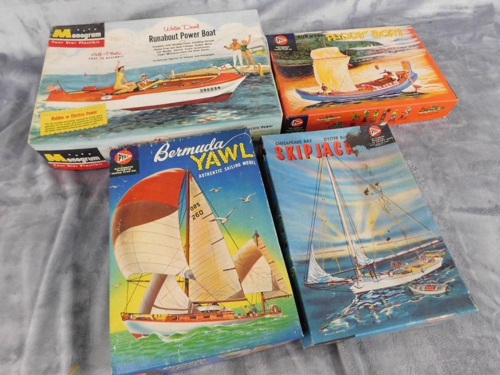 Group of 4 Vintage Plastic Models - Original Boxes - As Is - 10