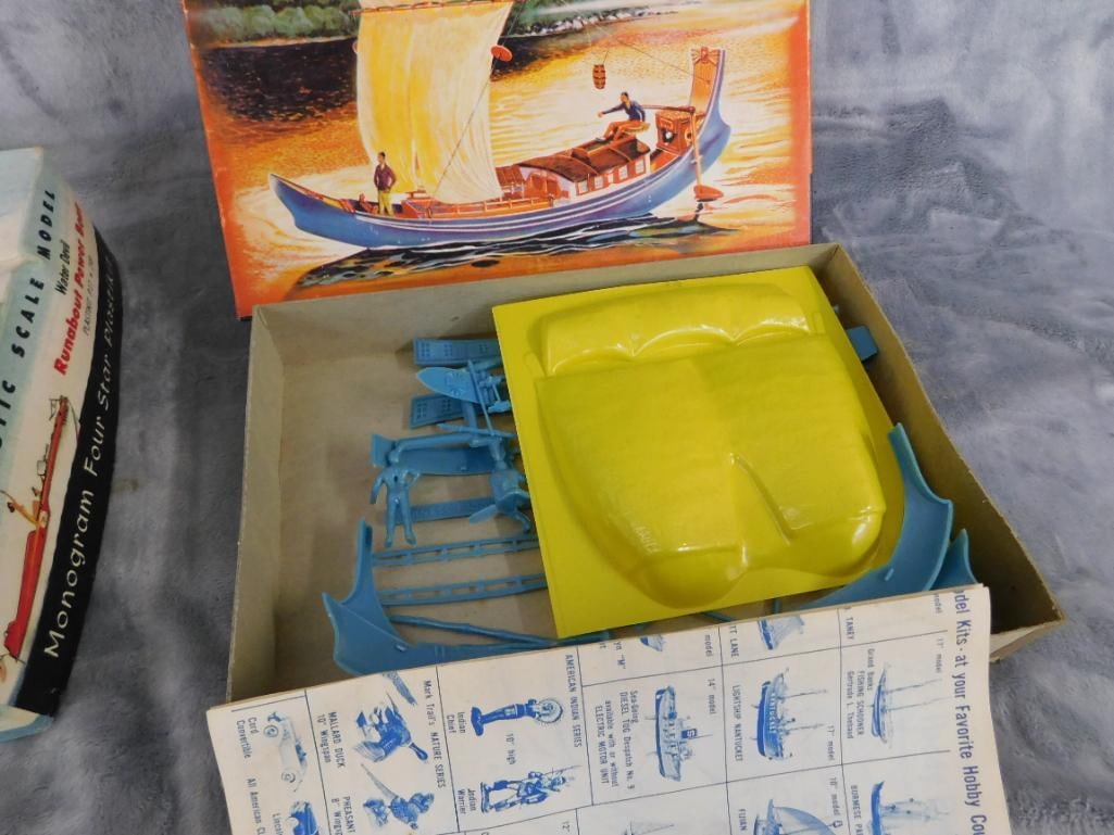 Group of 4 Vintage Plastic Models - Original Boxes - As Is - 9