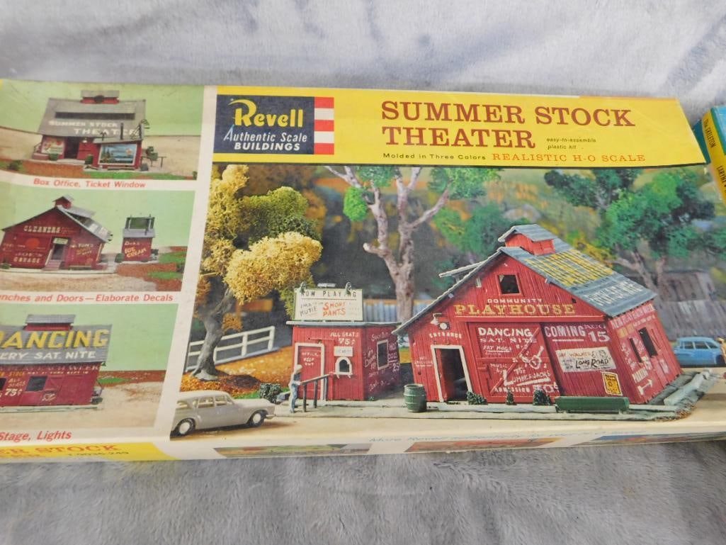 Group of 4 Vintage Plastic Models - Original Boxes - As Is - 6