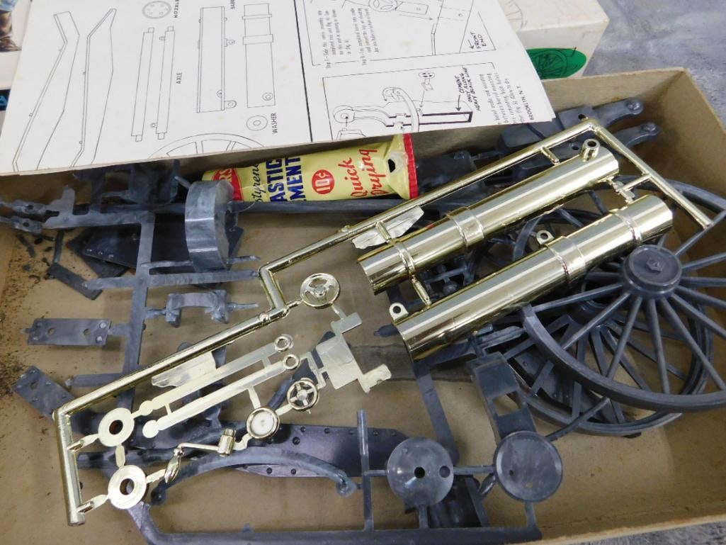 Group of 3 Vintage Plastic Models - Original Boxes - As Is - 5