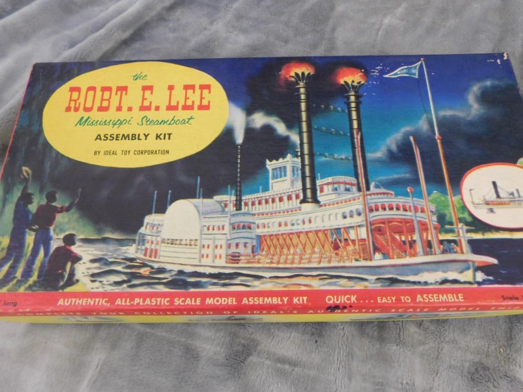 Group of 4 Vintage Plastic Models - Original Boxes - As Is - 2