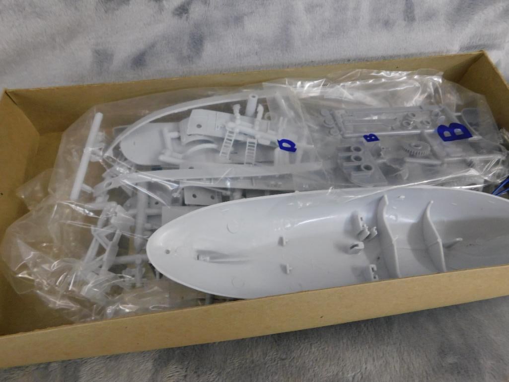 Group of 4 Vintage Plastic Models - Original Boxes - As Is - 9