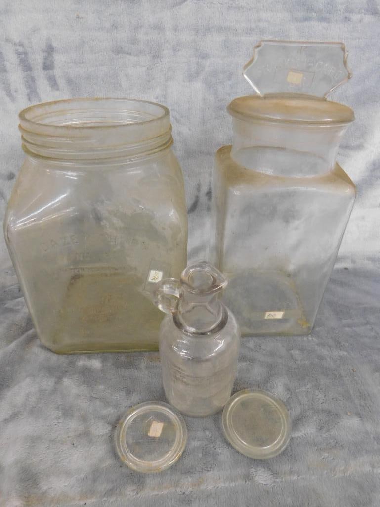 Box Lot - Daisy Churn Glass Bottom 9.5" x 6" x 6" - Small 6.25" White House Vinegar Bottle - 9