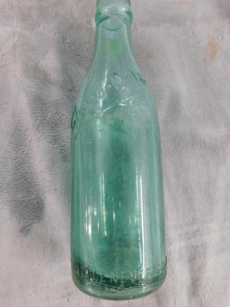 Vintage Metal 6 Pack Holder - 6 Vintage Bottles - 3