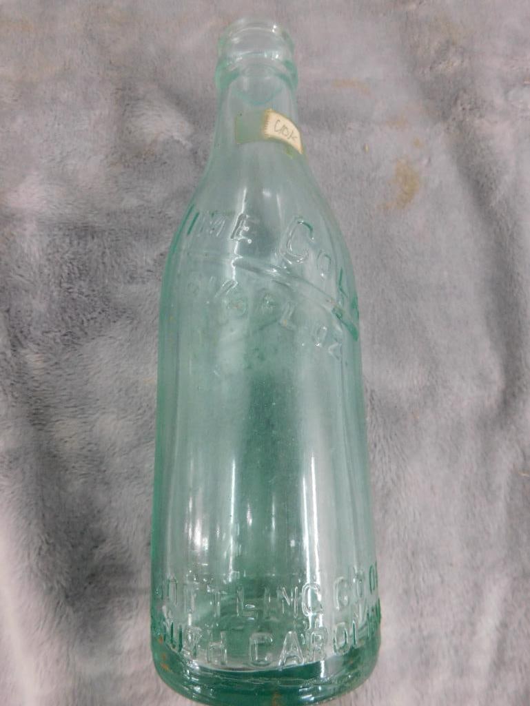 Vintage Metal 6 Pack Holder - 6 Vintage Bottles - 7