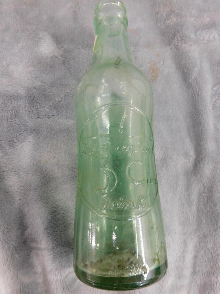 Vintage Metal 6 Pack Holder - 6 Vintage Bottles - 9
