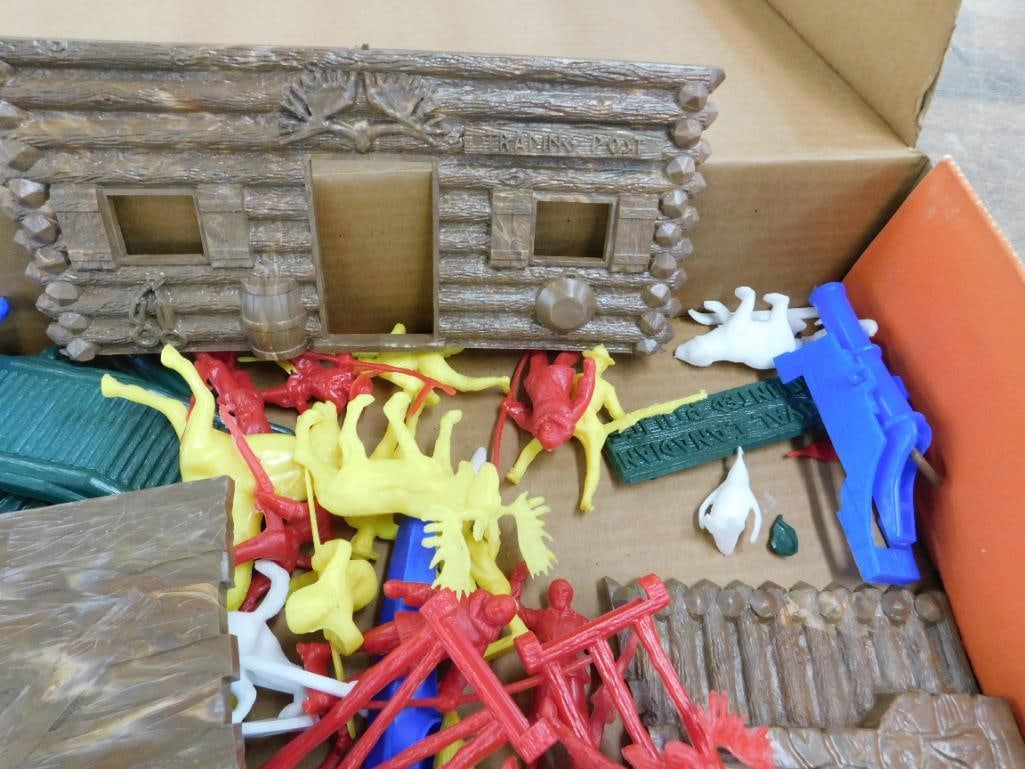 Ideal - Royal Canadians Mounties Headquarters - Play Set - As Is - Original Box - 4