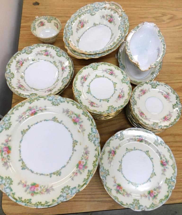 30 pieces of Noritake China - Luxoria Pattern: See Photos For Condition and Details