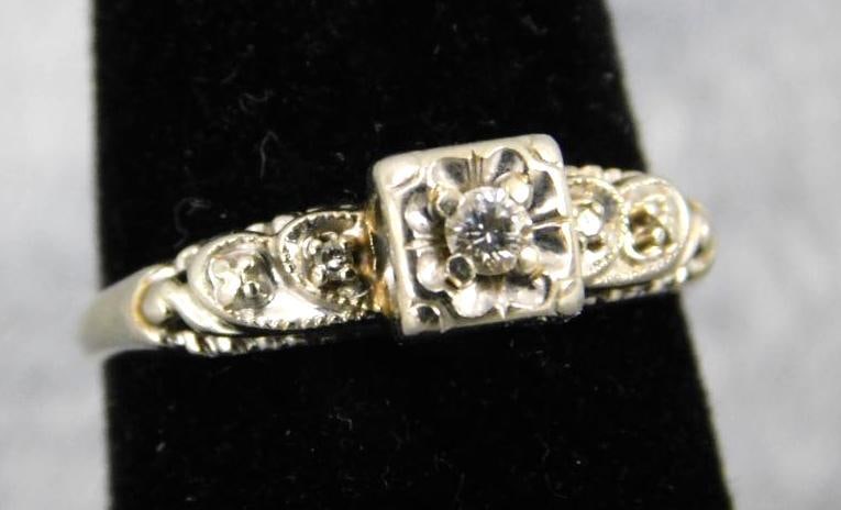 14K White Gold - Diamond Ring - Size 7.5 - 2.38 Grams TW: See Photos For Condition and Details
