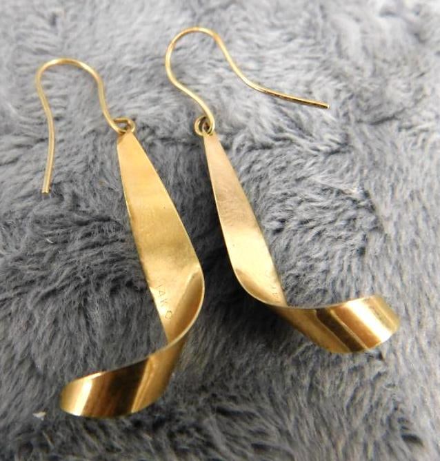 14K Yellow Gold - Dangle Pierced Earrings - .99 Grams: See Photos For Condition and Details