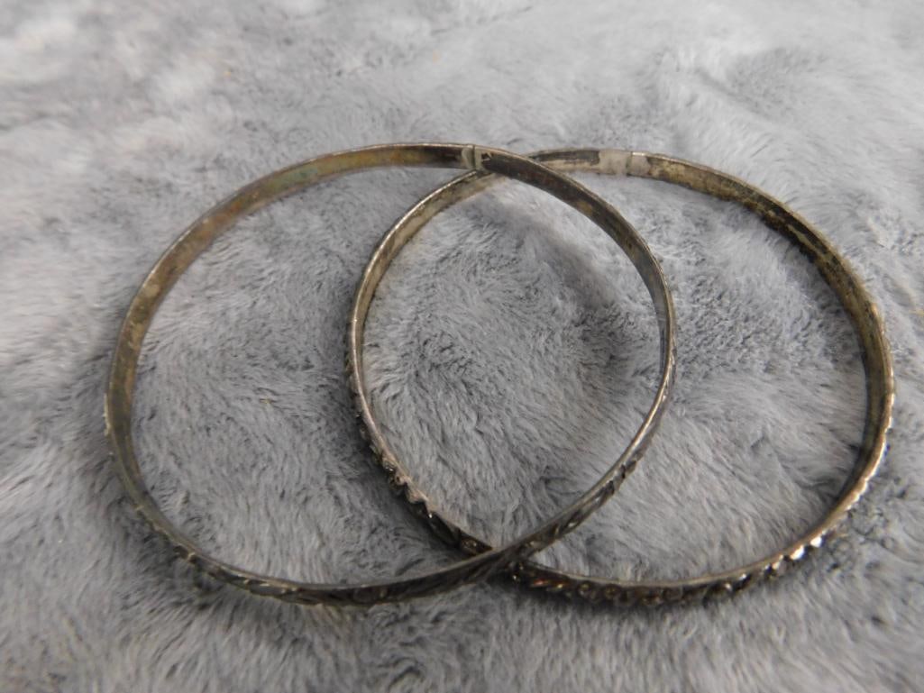 Sterling Silver - 2 Bangle Bracelets - Group of 3 Stacking Rings - Size 8 - 28.55 Grams - 8