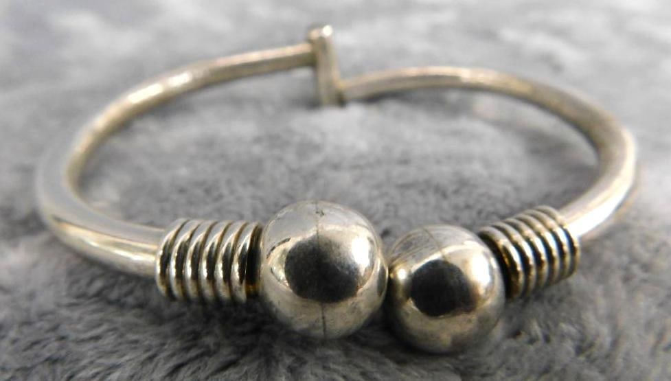 Sterling Silver - Taxco Hinged Bracelet - 28.13 Grams: See Photos For Condition and Details