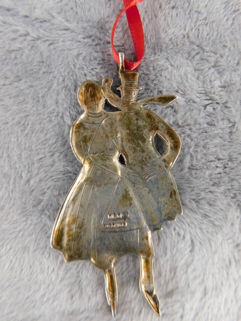 Sterling Silver - Hand and Hammer Victorian Ice Skaters Ornament - 12.7 Grams - 5