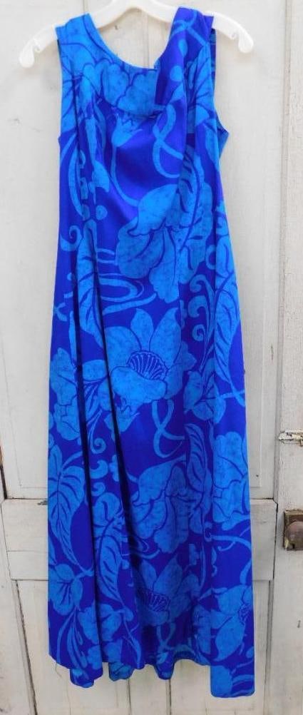 Vintage "Diamond Head Sportsware" Hawaiian Dress - Made In Hawaii - 56" Long: See Photos For Condition and Details
